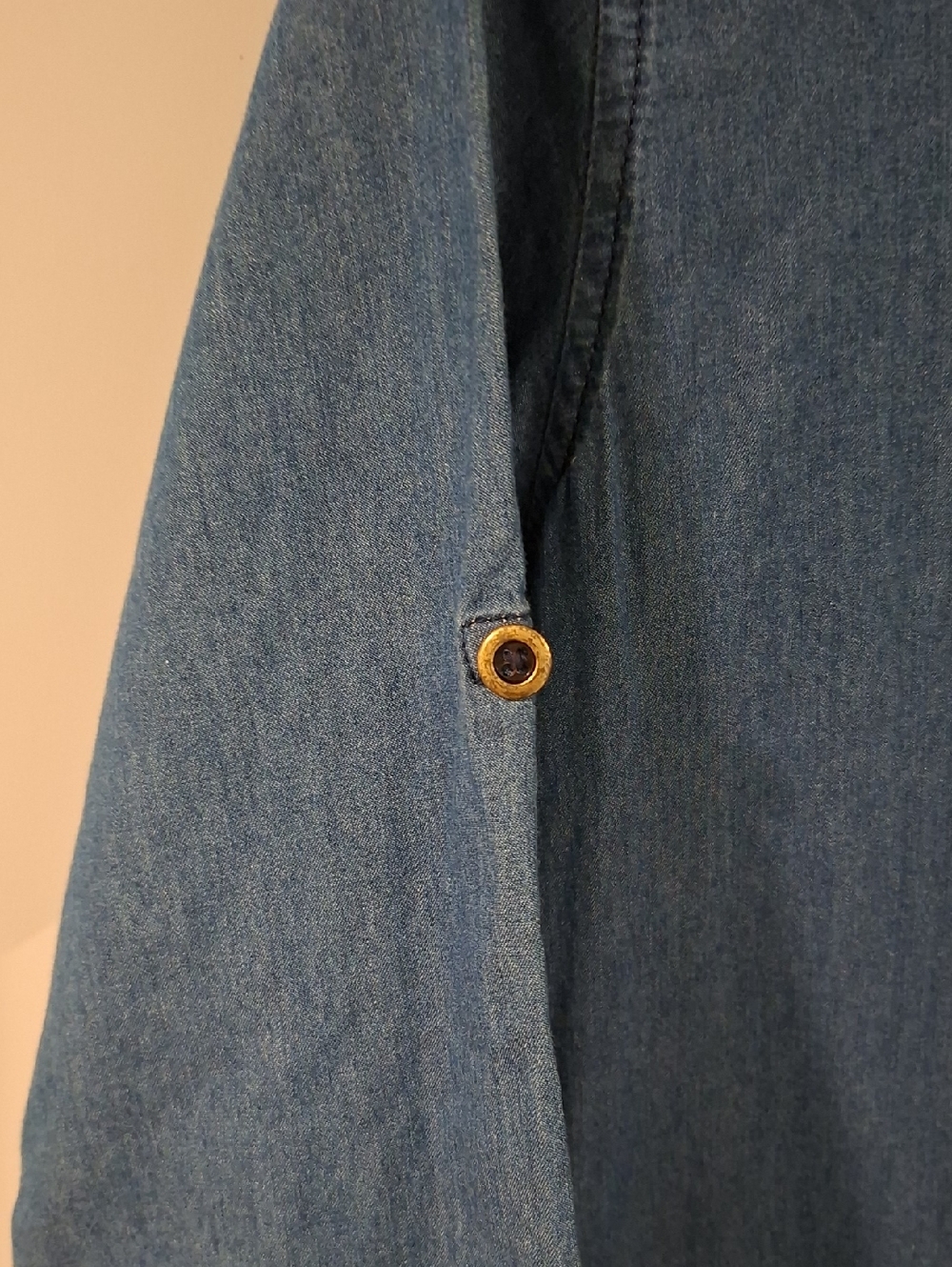 Bayo Blue Denim/Chambray Collarless Roll-tab Tunic Top with Pockets (Size S) - Picture 4 of 6